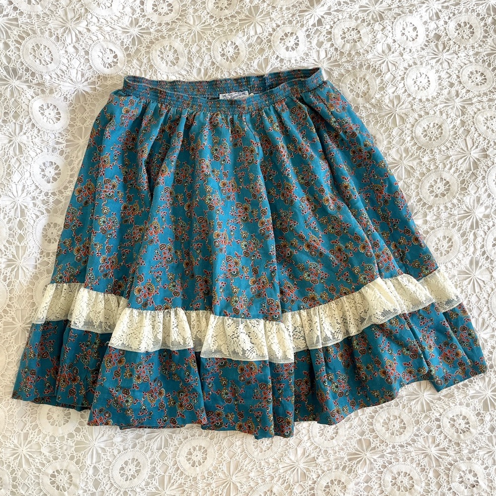Vintage blue floral and crocheted lace midi full skirt